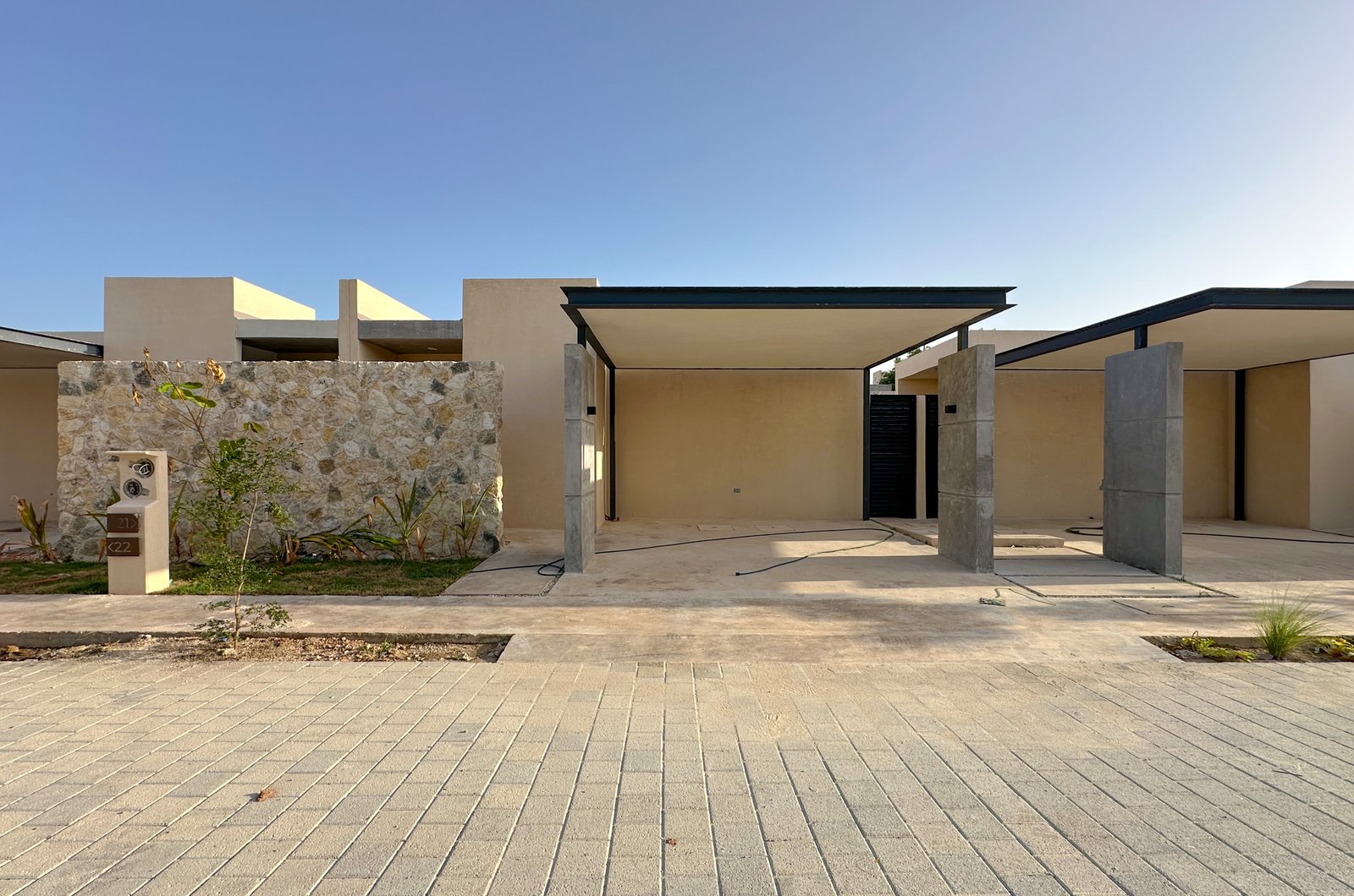 2000-Casa-en-Renta-de-un-piso-con-2-habitaciones-y-alberca-en-Conkal-20 (2).jpg